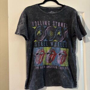 Women's Rolling Stones shirt SZ M